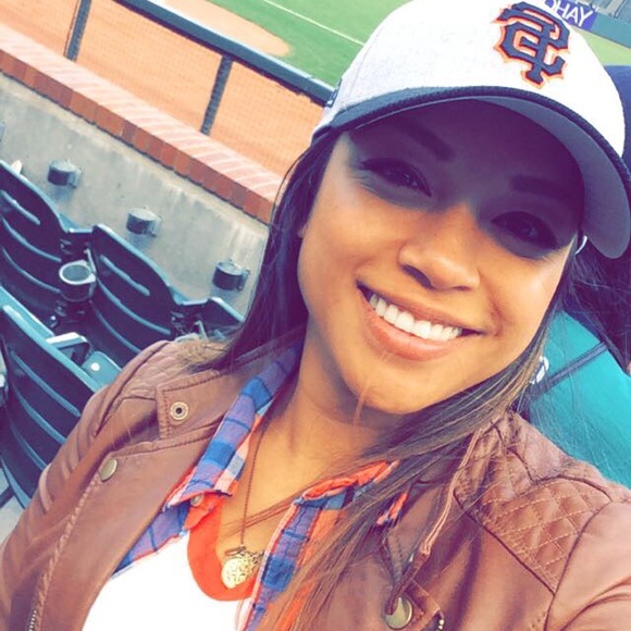 Meet your Posher, Jessalyn - Picture 4 of 4